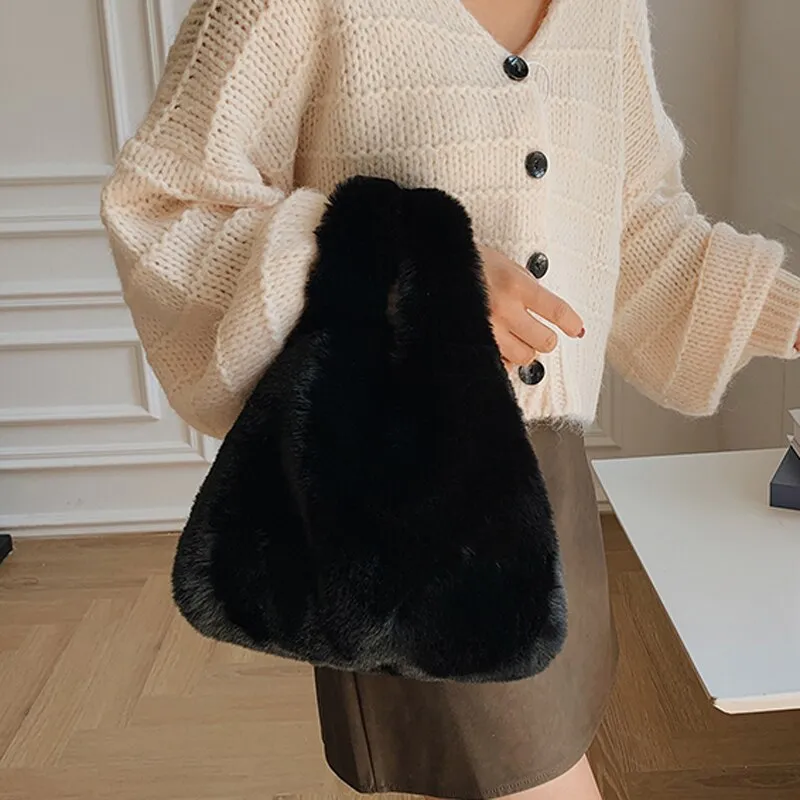 Christmas Gift DORANMI Winter Fur Handbag Women Soft Fur Handbags 2021 New Fur Bag Female Clutch Top-handle Bags Fur Bolsa Feminina SB764