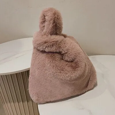 Christmas Gift DORANMI Winter Fur Handbag Women Soft Fur Handbags 2021 New Fur Bag Female Clutch Top-handle Bags Fur Bolsa Feminina SB764